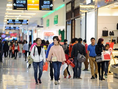 Tăng tốc phục hồi: Phải "kích" vào tiêu dùng và đầu tư tư nhân 